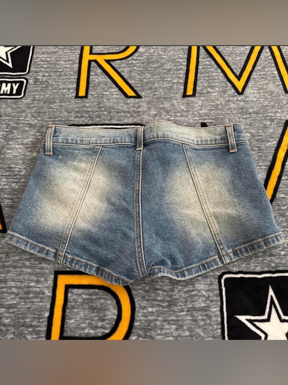 Women's Light Blue Denim Shorts - Classic Washed Finish